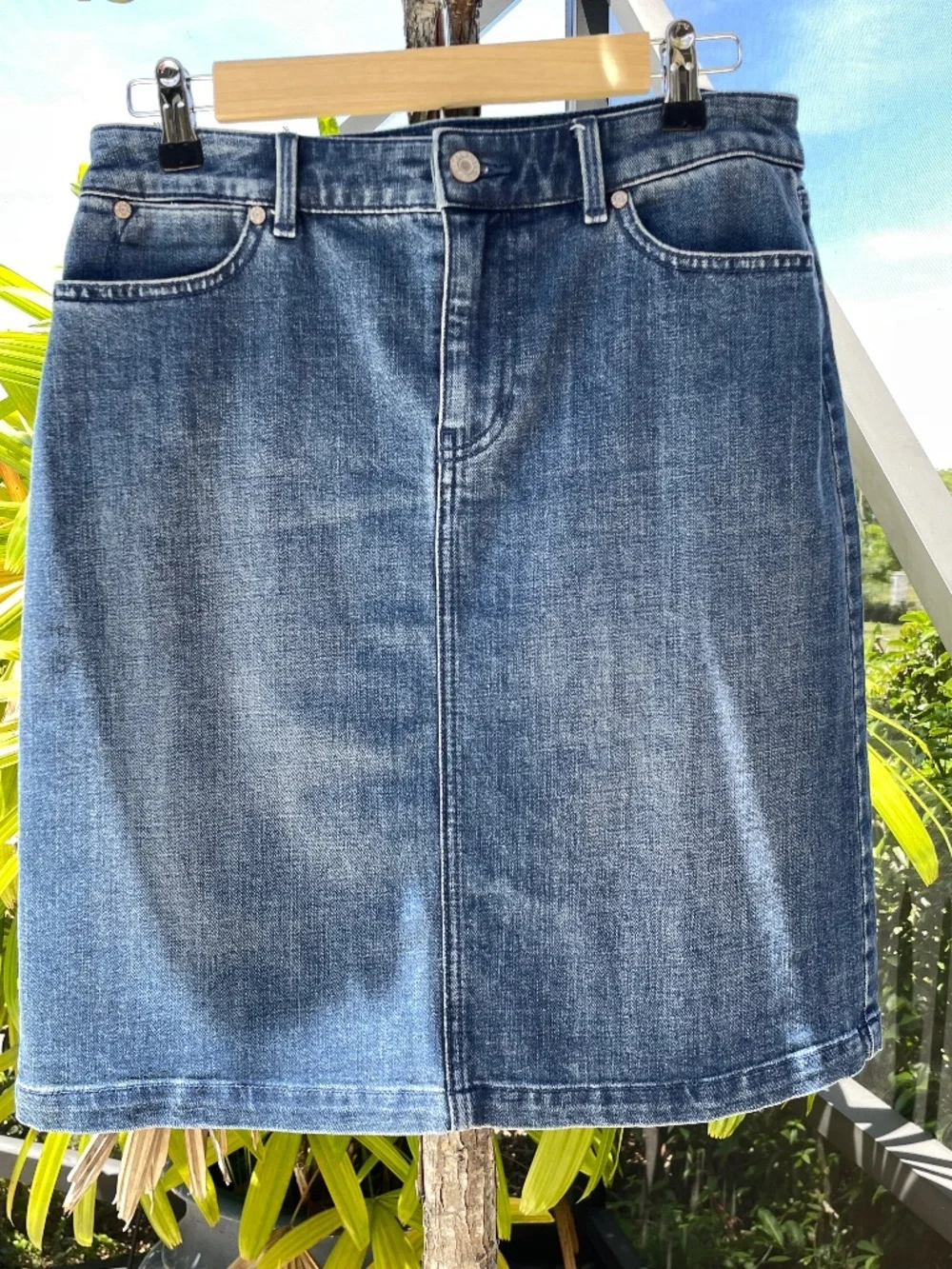 Talbots Denim Jean Pencil Skirt size 4 NWOT - Picture 8 of 9